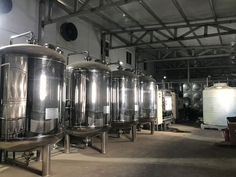 現(xiàn)春食品廠30噸超濾設(shè)備1